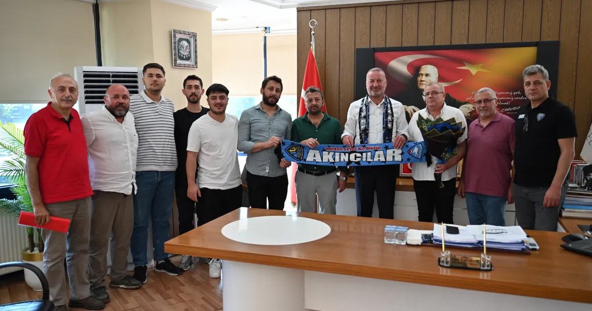 Bursa Karacabey’de Akıncılar Taraftar Grubu’ndan nezaket