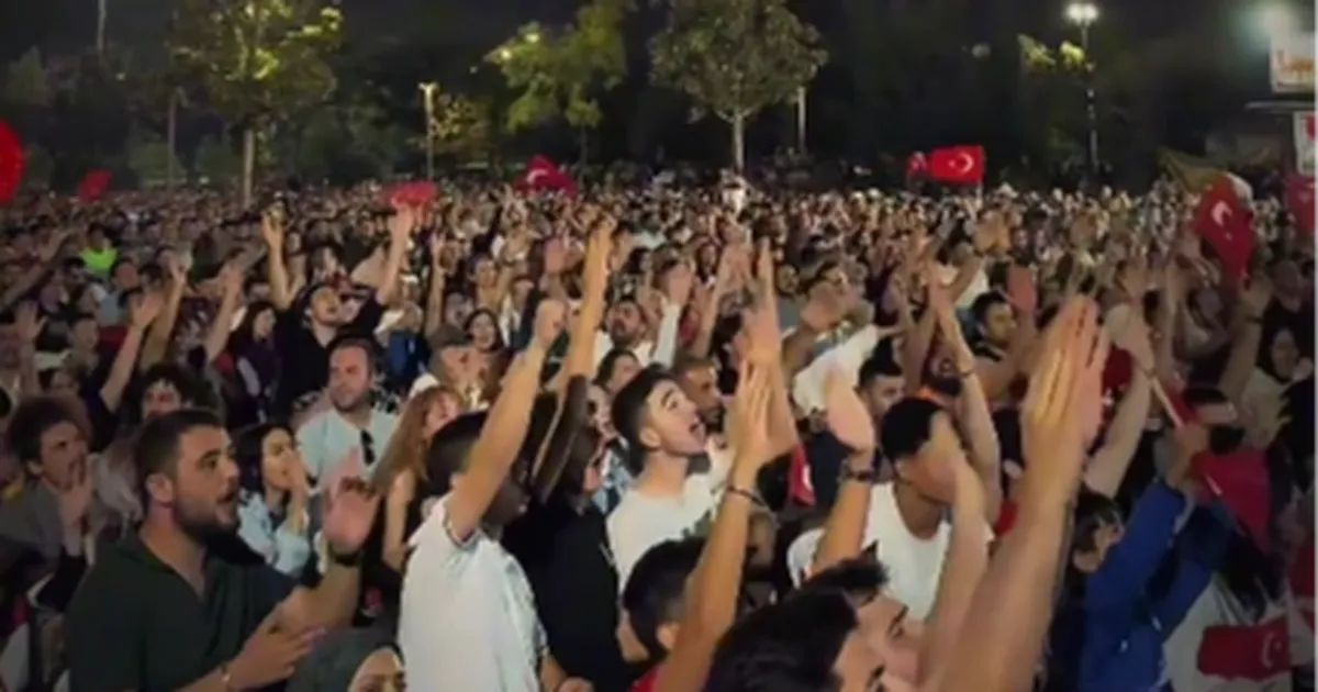 Bursa’da 12 Dev Adam’a dev ekran desteği