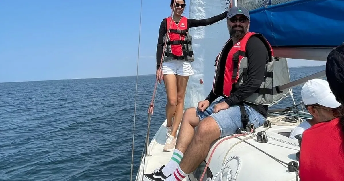 İzmir’de yetişkin grubu yelken eğitimlerine devam