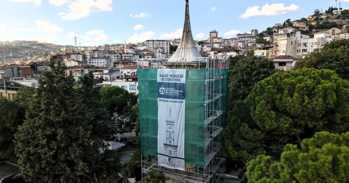Tarihi yapı tarihi kimliğine kavuşuyor… İzmit Saat Kulesi restorasyonda