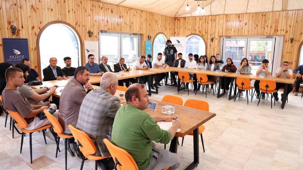 Bilim Kafe Etkinliğinde Düzce’nin Yaban Hayatı Konuşuldu