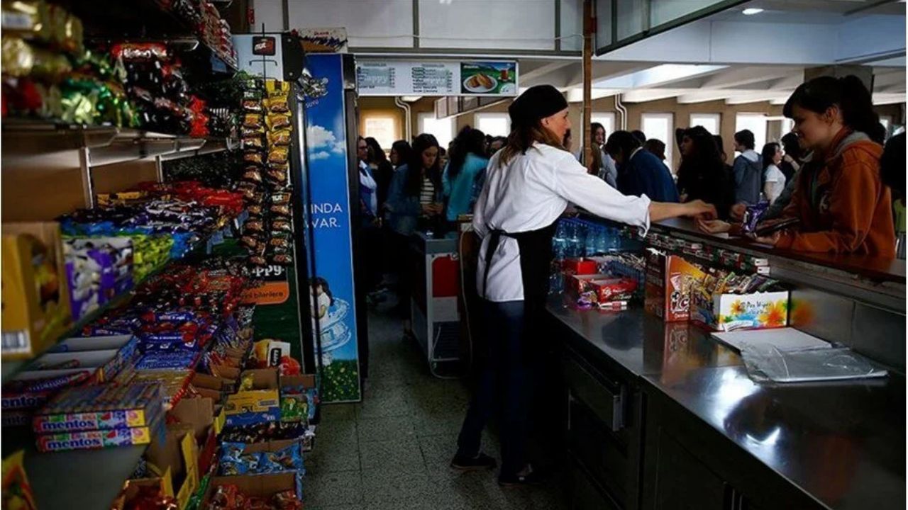 Düzce’de Kantin Fiyatları Tepki Topluyor; Su 10 TL, Simit 15 TL