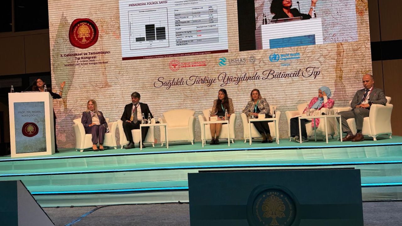 Prof. Dr. Meral Kekeçoğlu, Tıp Kongresinde Düzce’yi Temsil Etti