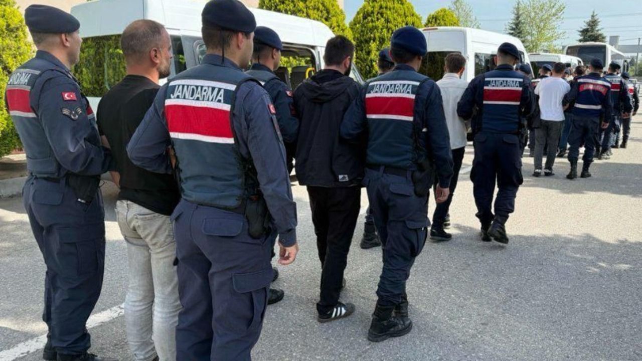 Düzce’de Yeşil Reçete Operasyonu; Biri Doktor 12 Kişi Gözaltında