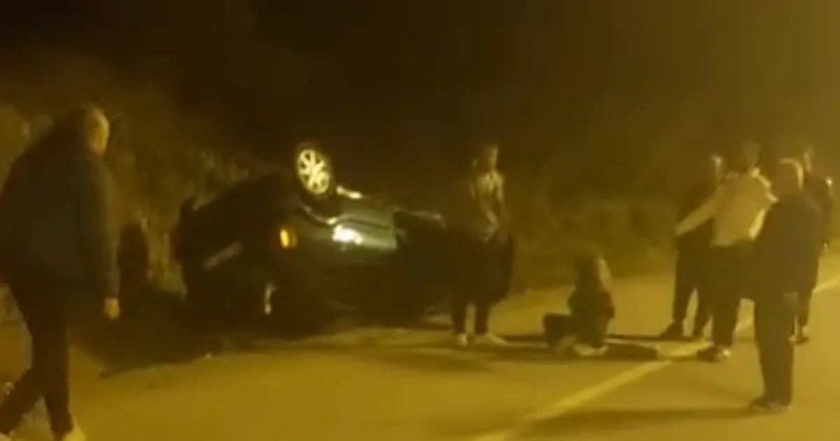 Akçakoca’da araç şarampole devrildi: 1 Yaralı