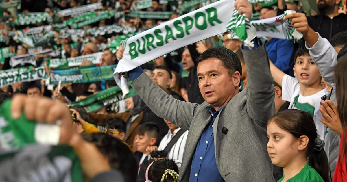 Bursa Osmangazi’den şampiyonluk yolunda Bursaspor’a tam destek