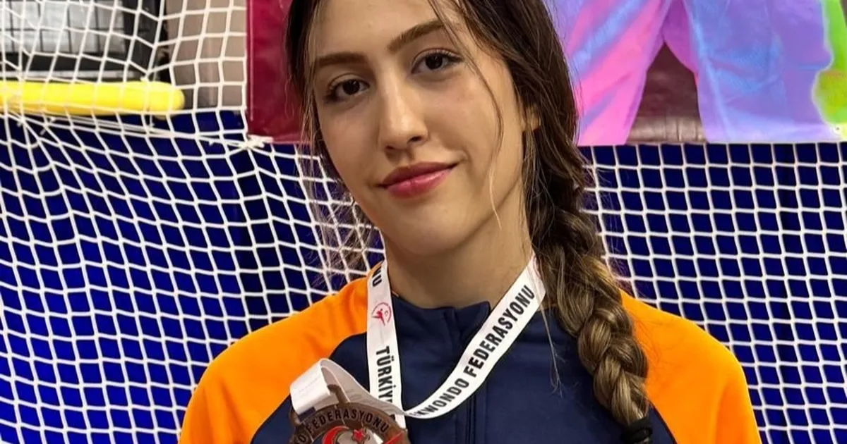 Bursa’da Osmangazili taekwondocudan bronz madalya
