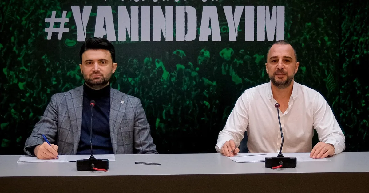 Bursaspor’da şok istifa!