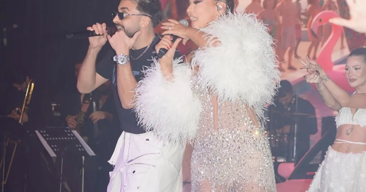 Demet Akalın’dan ‘yerinde dur’amayan konser!
