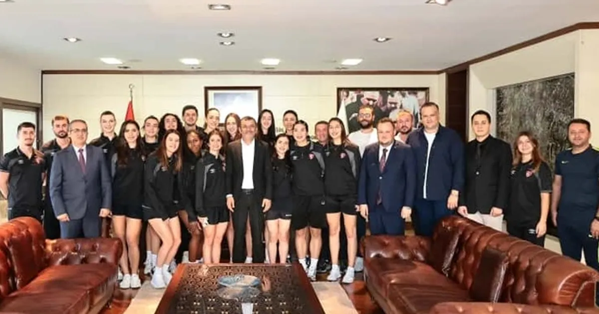 Denizli Büyükşehir’in sultanları yeni sezona hazır