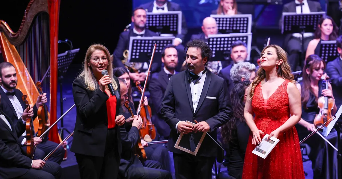 Efsane Soprano Leyla Gencer Bakırköy’de anıldı