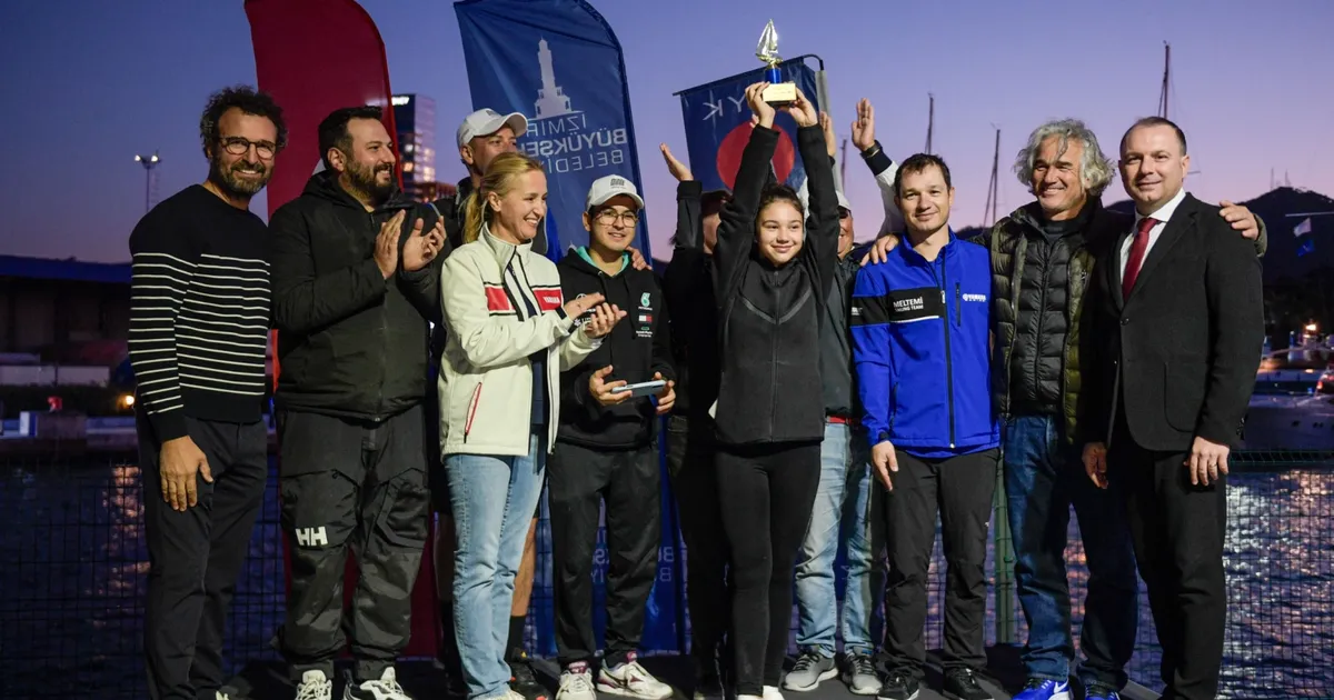 İzmir’de 102 millik parkur Cumhuriyet Kupası ile taçlandı