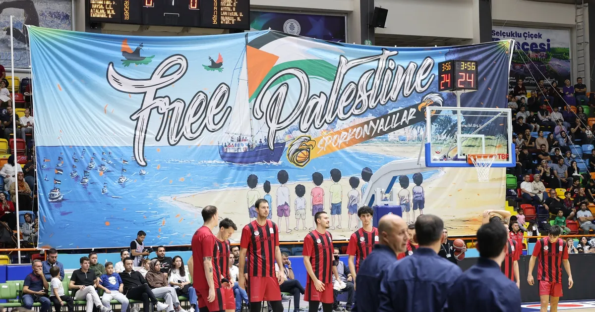 Konya’da basketbol coşkusu ve Gazze’ye destek aynı anda yükseldi
