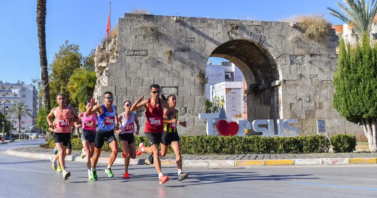 ‘Uluslararası Tarsus Yarı Maratonu’ heyecanı Mersin’i sardı