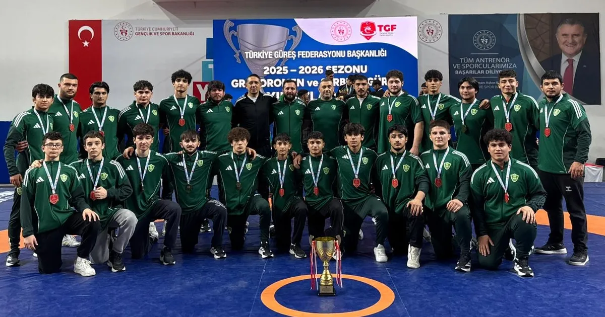 Konya Karataylı yıldız güreşçilerden Türkiye ikinciliği