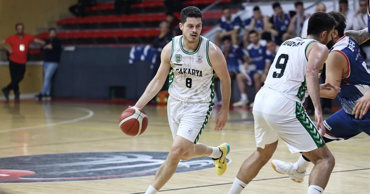 Namağlup Sakarya potada Beylikdüzü’nü konuk ediyor