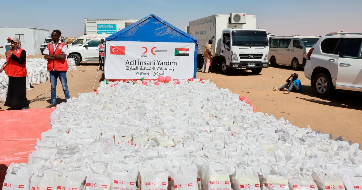 Türk Kızılay’dan Sudan’da yerinden edilenlere gıda katkısı