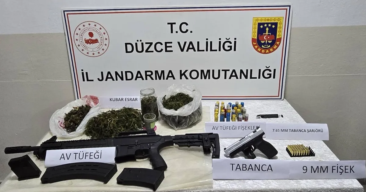 Düzce Gölyaka’da uyuşturucu ve silah operasyonu