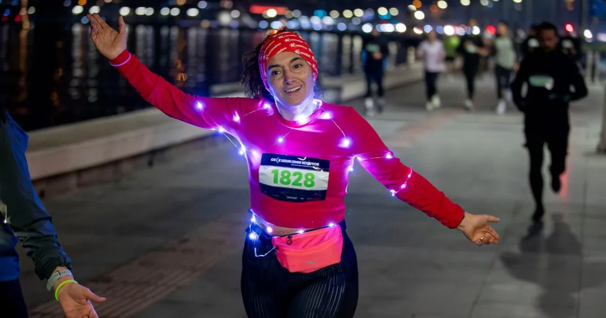 En uzun geceyi İzmirliler aydınlattı