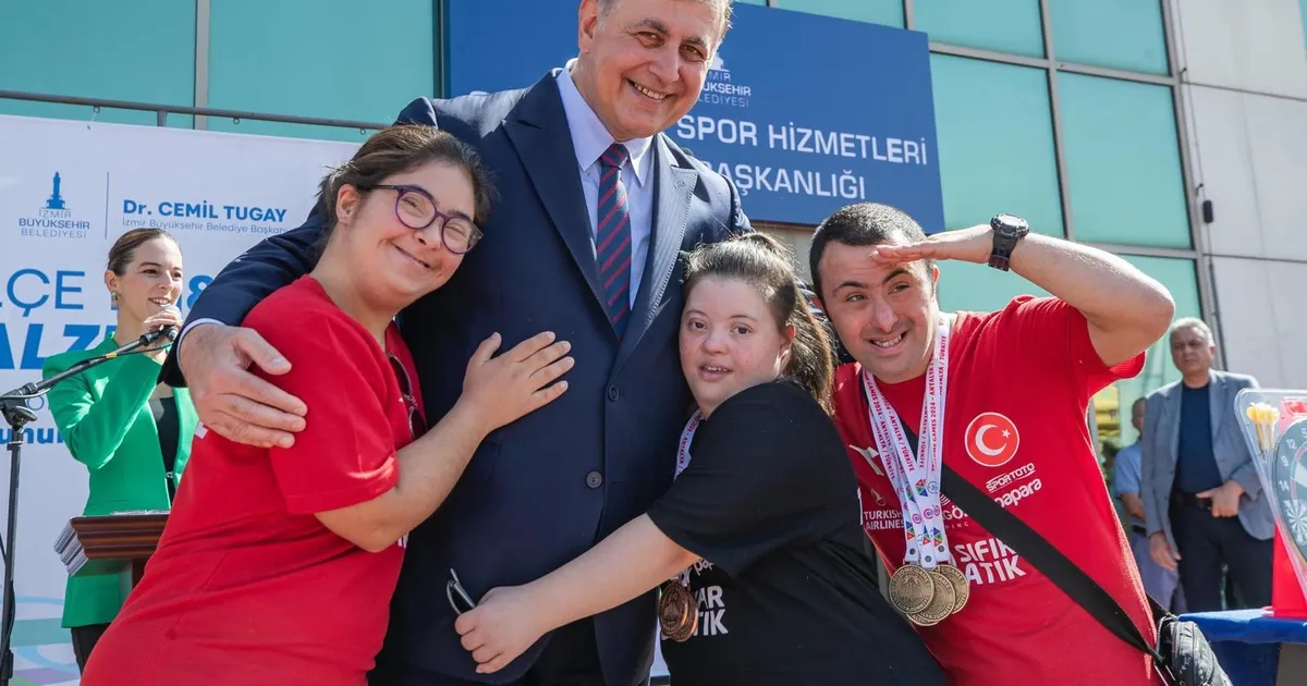 Engelleri aşarak İzmir’e gurur yaşattılar!