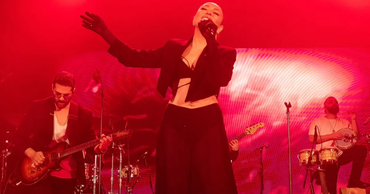 Ziynet Sali’den Londra’da 25. yıla görkemli final