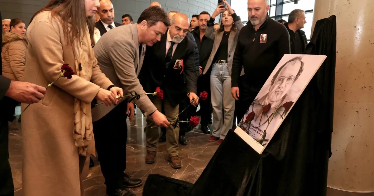 Uğur Mumcu 33’üncü ölüm yıl dönümünde Bursa Osmangazi’de anıldı