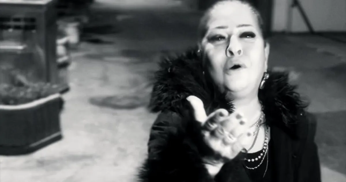 Yeliz’den Bağdat Caddesi’nde sokak konseri