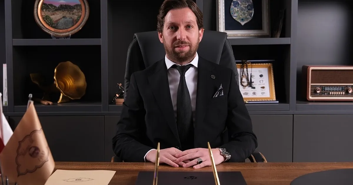 125 yıllık irmik helvası dondurmayla buluştu… Dedesinin tezgahından Dubai’ye