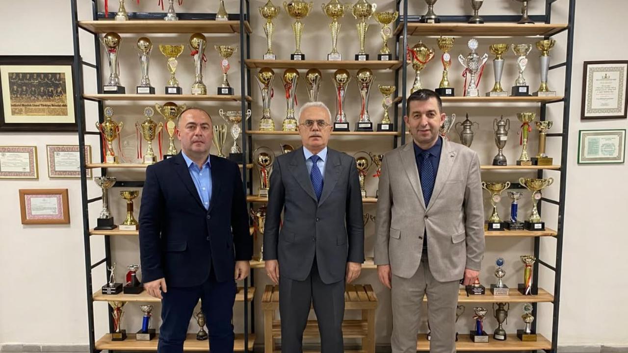 İl Müdürü Arslantürk’ten Borsa İstanbul Mesleki ve Teknik Anadolu Lisesi’ne Ziyaret