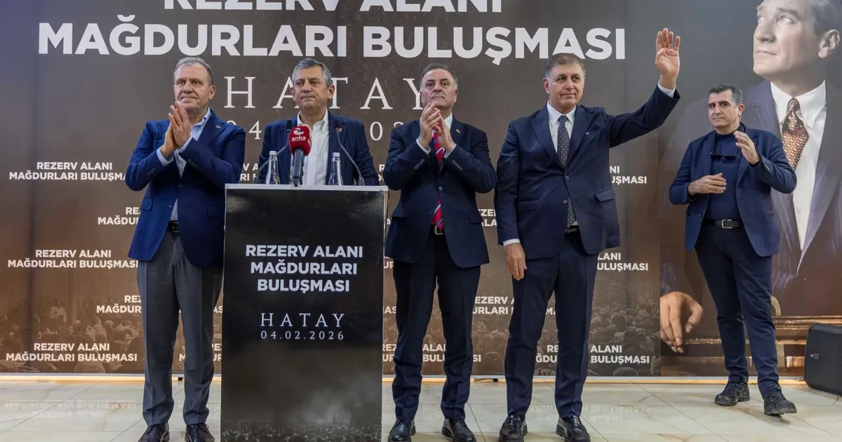CHP’li başkanlar Hatay’da depremzedelerle buluştu