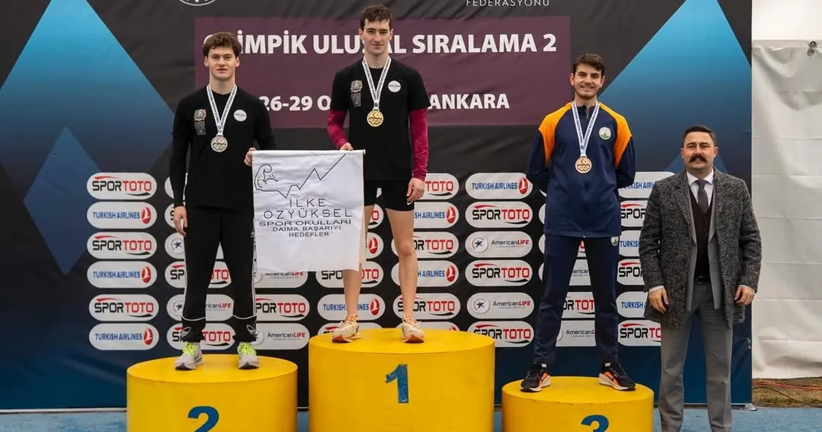 Osmangazili pentatloncu Arda Meriç’ten bronz madalya
