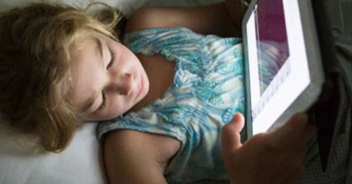 Dijital ekranlar ’emzik’ gibi kullanılmamalı!