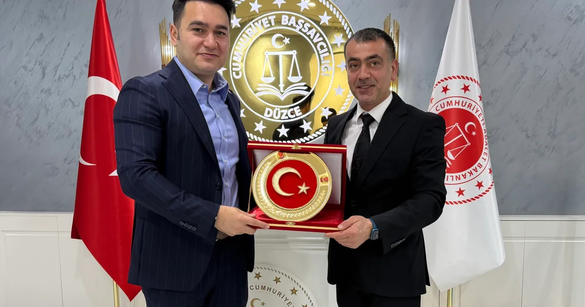 Düzce’de gazetecilerden Başsavcı Emre’ye ziyaret