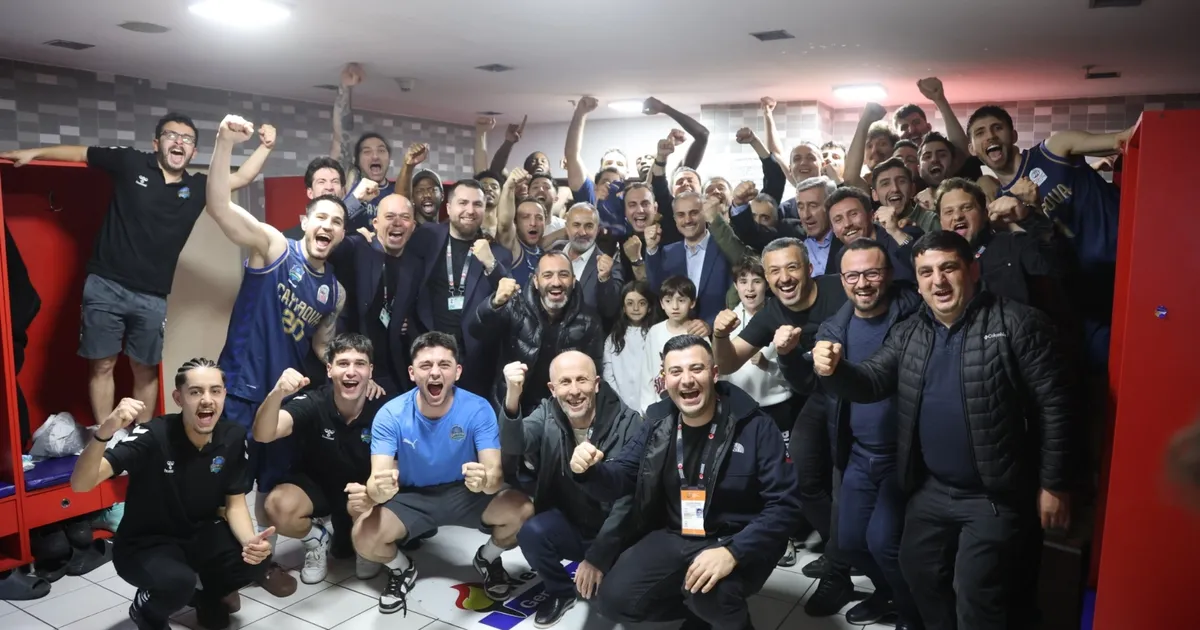 Türkiye Basketbol Ligi’nde şampiyon Çayırova Belediyesi!