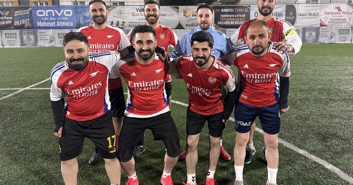 Ağrı’da kurumlarar arası bol gollü galibiyet