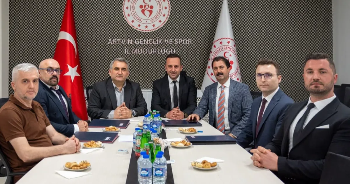 Artvin’de ‘Aktif Yaş Alma ve Su Cimnastiği Projesi’ hayata geçirildi