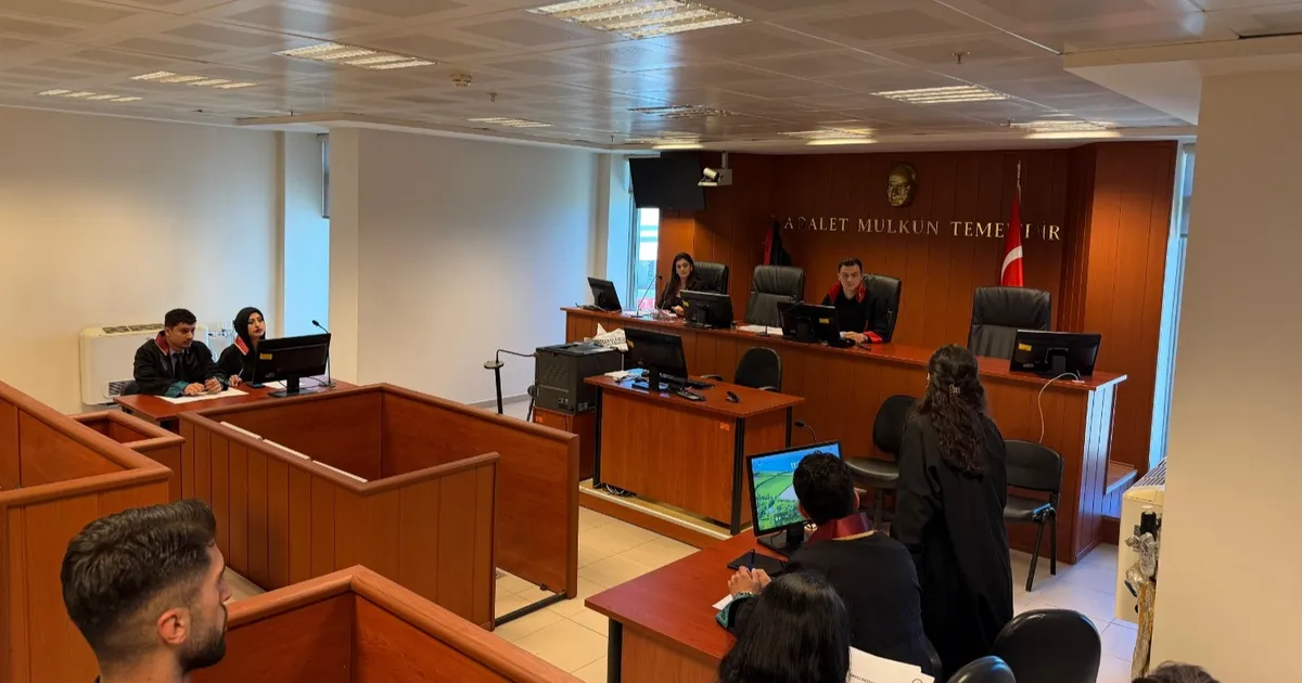 Trabzon’da hukuk öğrencilerine yargı simülasyonu
