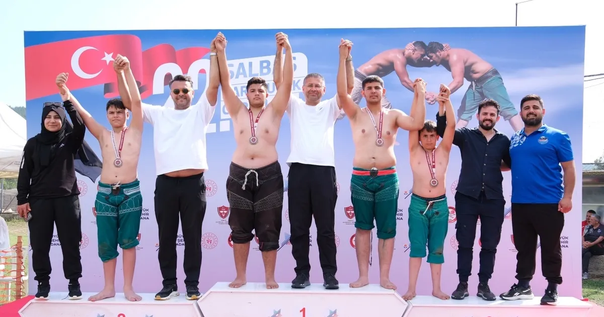 Adana’da Salbaş Karakucak Güreşleri coşkusu
