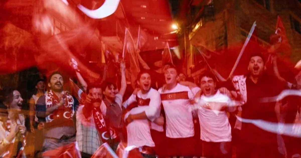 Altı Üstü İstanbul’dan A Millilere destek