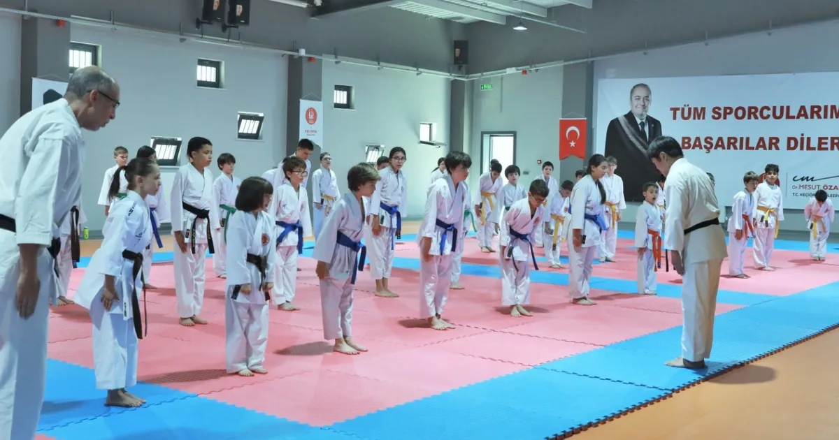 Ankara Keçiören uluslararası karatecileri ağırladı