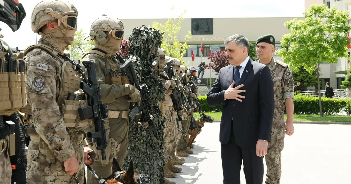 Bakan Çiftçi’den 15 Temmuz’un kahramanlarına ziyaret