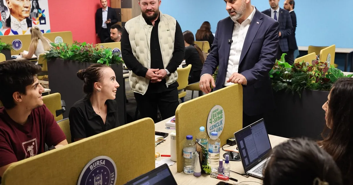 Bursa Büyükşehir öğrencilerin yanında