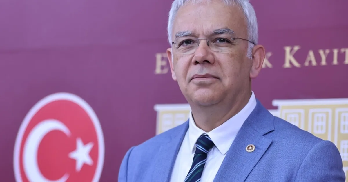 CHP’li Pala: Türkiye’nin fosil yakıtları teşvik etmesi kabul edilemez