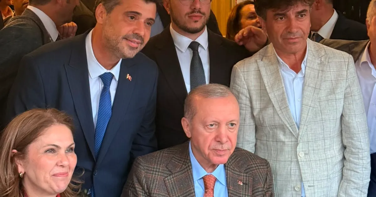 Cumhurbaşkanı Erdoğan Edirne heyetini kafeteryada kabul etti
