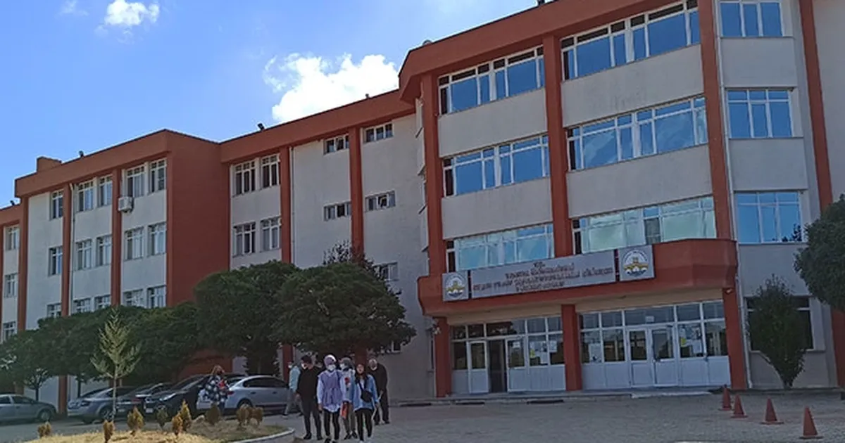 Edirne Keşan fakülte için gün sayıyor