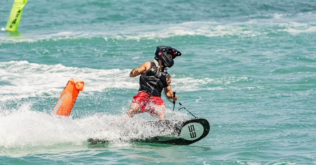İzeltaş Dünya Motosurf Şampiyonası’nda heyecan fırtınası başladı