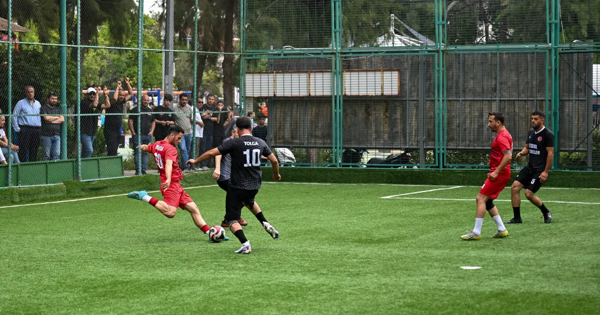 İzmir Bornova’da dostluk kazandı