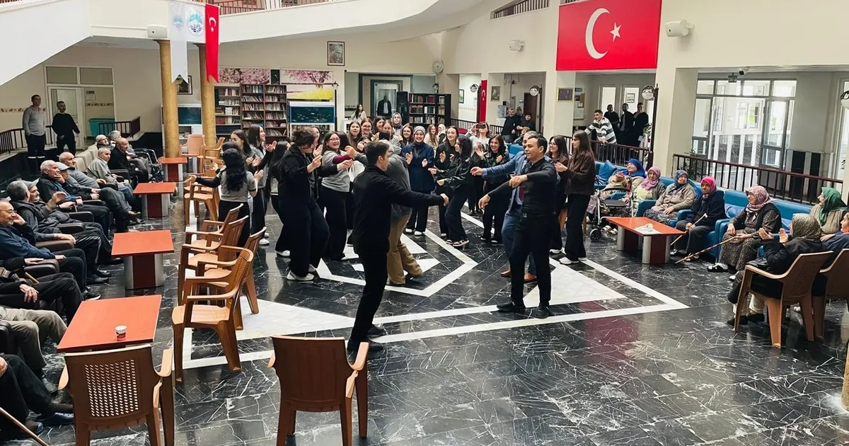 Kayseri Büyükşehir’den Ulu Çınarlara anlamlı bayram ziyareti