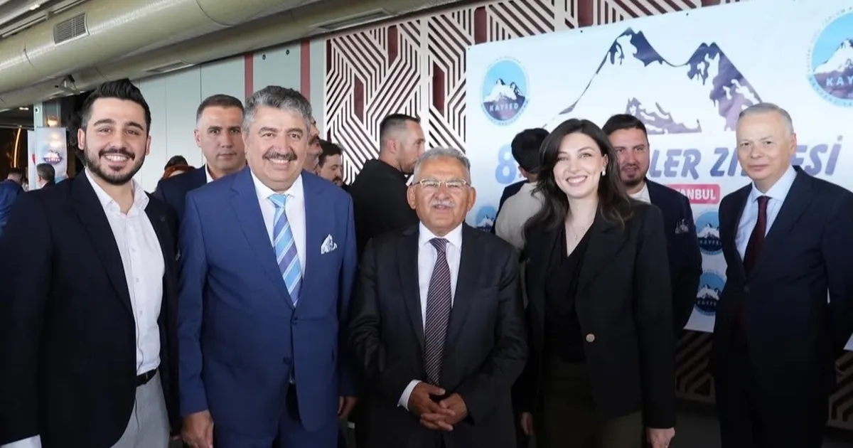 Kayserililer Zirvesi’ne Büyükkılıç damgası
