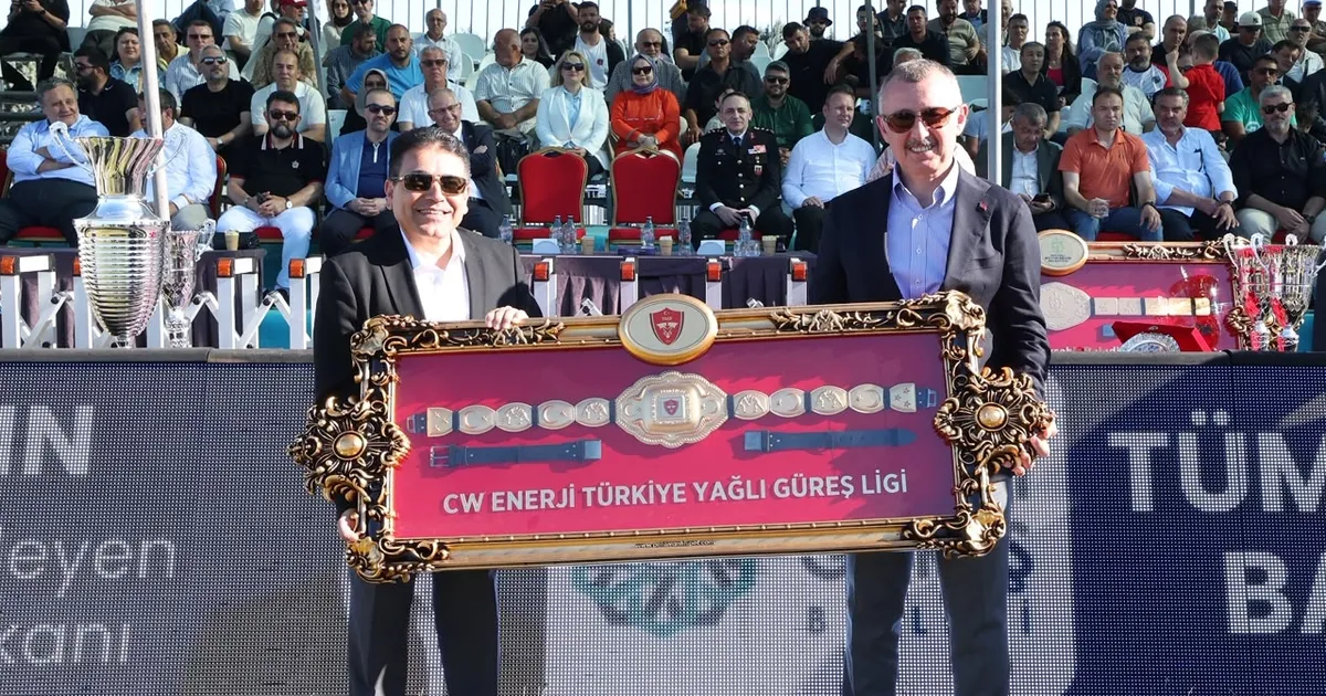 Kocaeli’de başpehlivan altın kemeri Feyzullah Aktürk’ün oldu